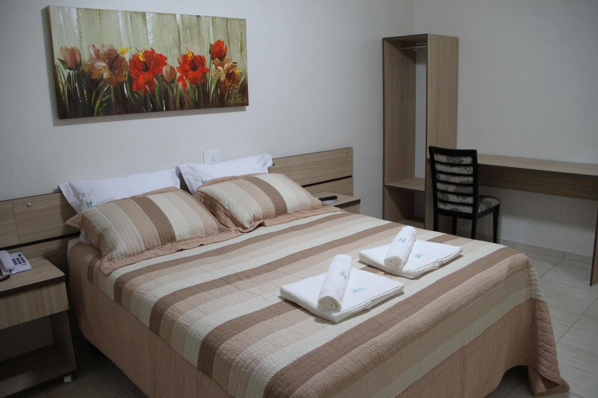 Hotel Monet Erechim Bagian luar foto