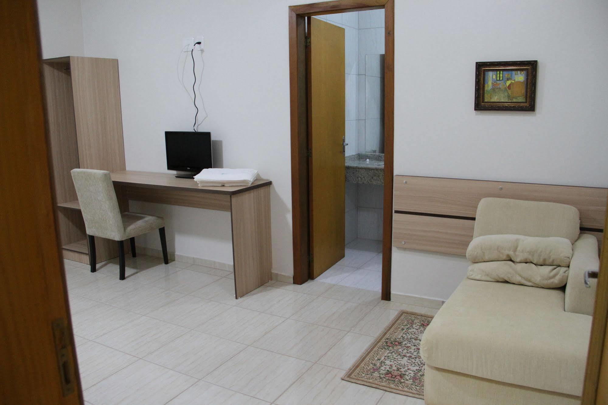 Hotel Monet Erechim Bagian luar foto